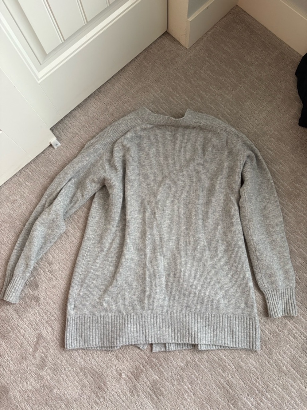 J.Crew Women’s Classic Gray V-Neck Button Cardigan Sweater - Picture 5 of 5